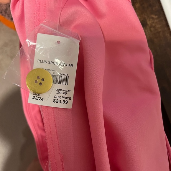 Plus Size Pink Shorts - 22/24 - Cato - Barbie Core - Bubblegum Pink - Gold - Picture 7 of 8